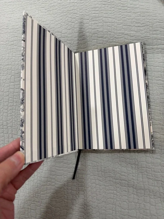 Dior White & Navy Toile Notebook with Gold Logo - Picture 2 of 6